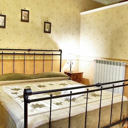 22кв.м. 1 спалень, 1 окремих ванних в історичний центр Неаполь Екстер'єр фото